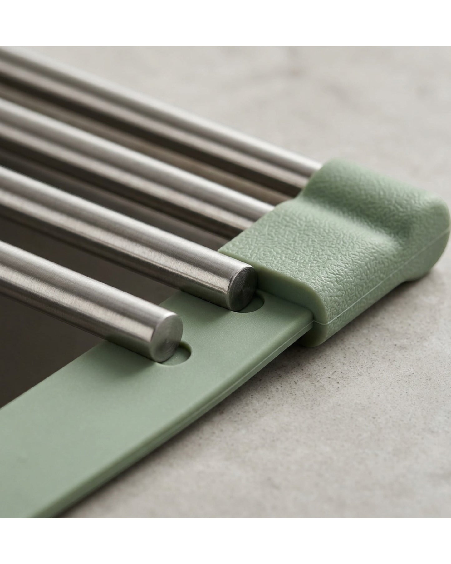 Kfpwz Roll-Up Stainless Sink Draining Rack 18 Rods Sage - Detail view